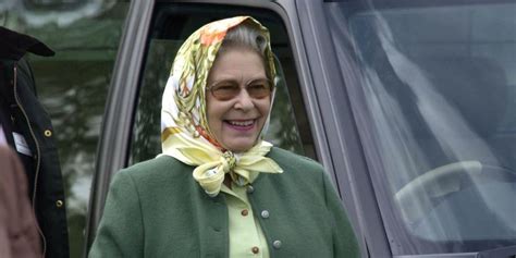 queen elizabeth adores scarves.